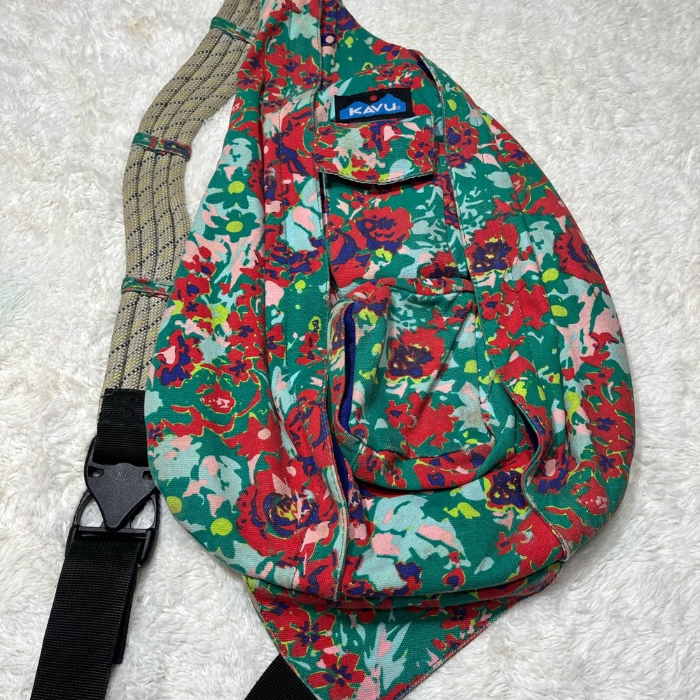Kavu Rope Sling Rose Floral Print Crossbody Bag